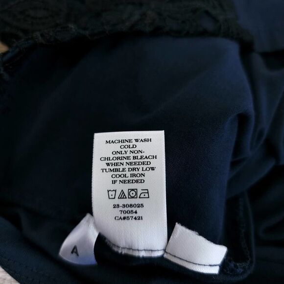 Ann Taylor Navy Top M with Lace & Pleats - Picture 10 of 11